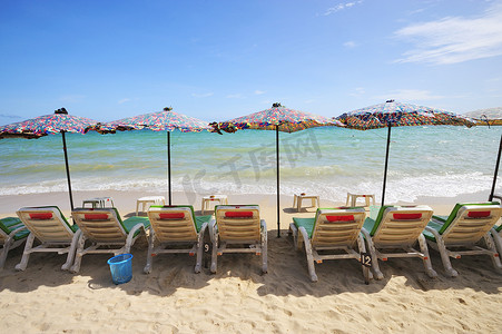 泰国芭堤雅的伞海滩 koh Lan