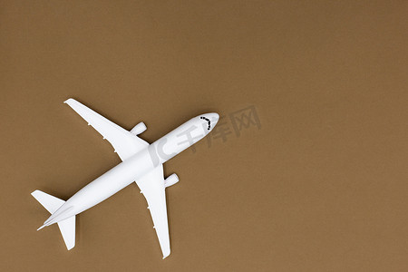 模型飞机，淡色背景的飞机