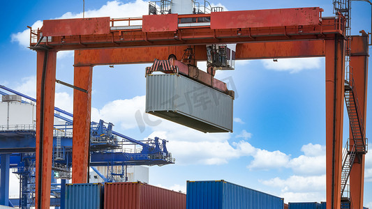 港口货物起重机航运港口设备，工业港口 cra