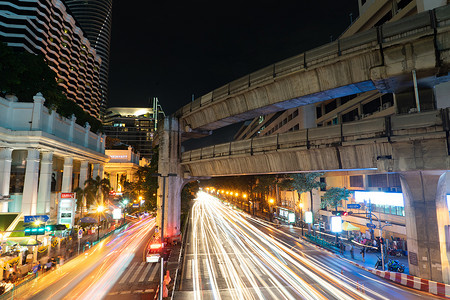 2018 年 11 月 8 日：泰国曼谷-长曝光夜灯
