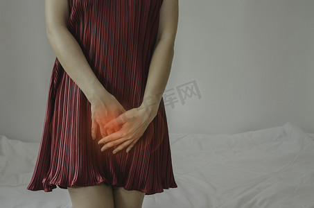 急性心绞痛摄影照片_阴处发痒 女性流行病。