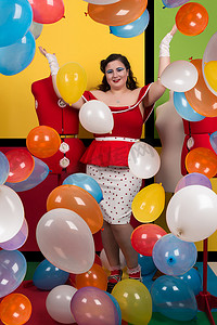 气球派对上的封面女郎