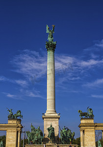 匈牙利布达佩斯英雄广场或 Hosok Tere 的千年纪念碑
