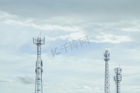 三手机通讯塔传输信号