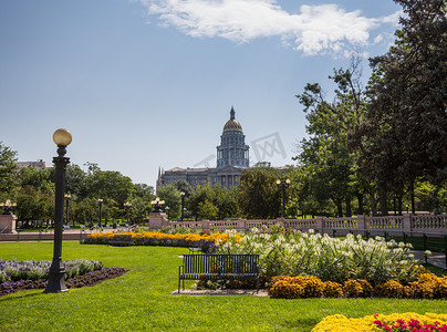 市民中心摄影照片_丹佛州议会大厦前的花园
