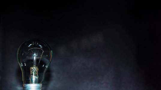 灯泡是思想、创新和新思想的象征