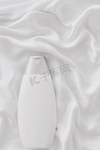 空白标签化妆品容器瓶作为白色丝绸背景上的产品模型