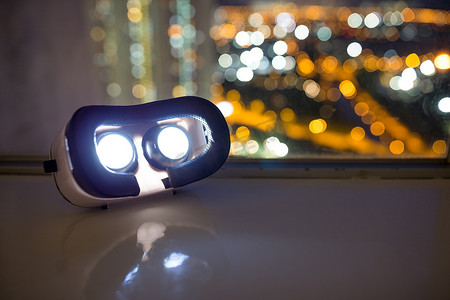 晚上的VR设备