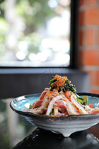 日式海鲜摄影照片_日式海鲜沙拉