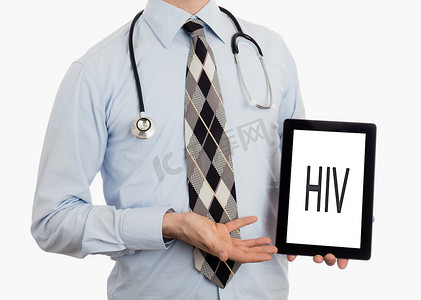 医生拿着平板电脑-HIV