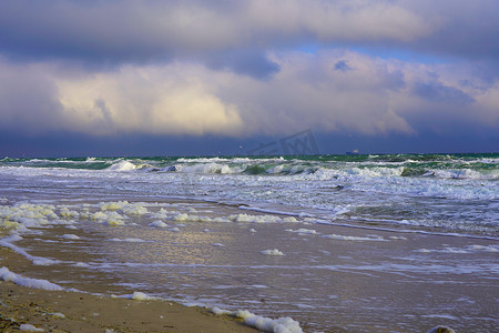 黑海海边倒影