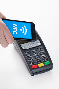 采用NFC近场通讯技术的移动支付