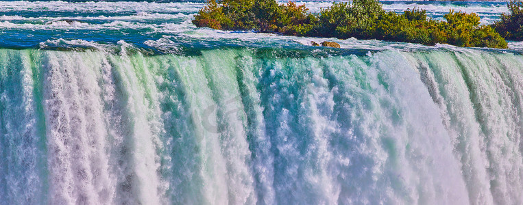 尼亚加拉瀑布加拿大美国瀑布边缘的特写细节