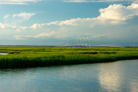 新泽西怀尔德伍德后面的海湾和沼泽地的壮丽景色