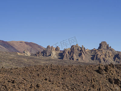 欣赏特内里费岛加那利岛联合国教科文组织保护景观埃尔泰德国家公园著名岩层罗克斯德加西亚和色彩缤纷的火山和熔岩沙漠