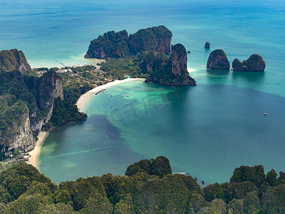 泰国甲米 Phra nang 洞或公主洞海滩的鸟瞰图