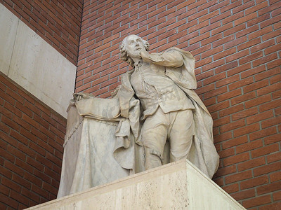 鲁比利亚克的莎士比亚雕塑，现藏于伦敦大英图书馆