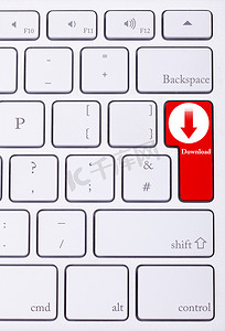 键盘上的按键，上面有下载标志和文字