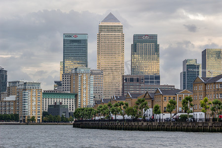 汇丰银行摄影照片_英国伦敦 — 2016年7月12日：泰晤士河海岸线
