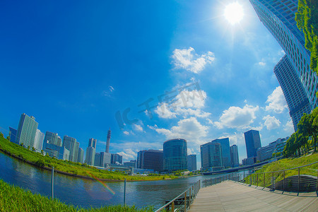 横滨港未来市和蓝天