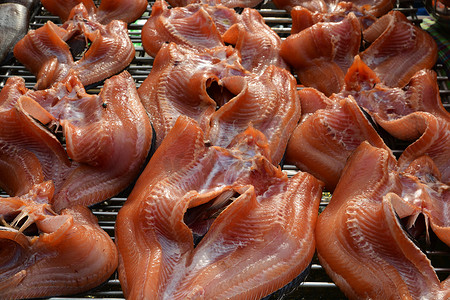 干黑鱼，泰国菜