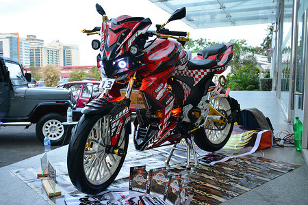 汽车摩托车摄影照片_雅马哈摩托车在菲律宾帕西格 Vapin 轮车展上