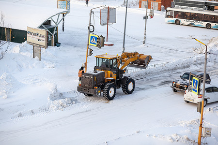 冬季城市道路除雪保洁和保洁