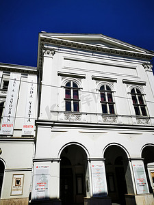 剧院观众摄影照片_市中心美丽的米什科尔茨剧院