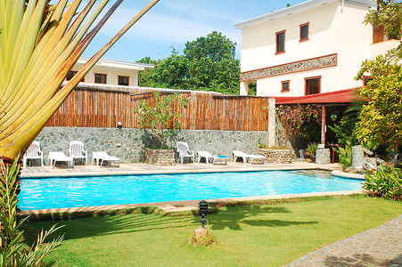 波西米亚邦劳岛阿罗娜海滩的顶级酒店游泳池