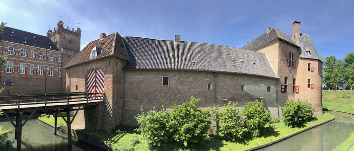 huis摄影照片_从 s-Heerenberg 的 Huis Bergh 城堡欣赏全景