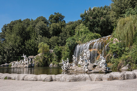 卡塞塔皇家花园的戴安娜和阿克泰翁喷泉