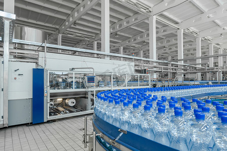 蛋粉工厂摄影照片_用于生产塑料瓶的工厂