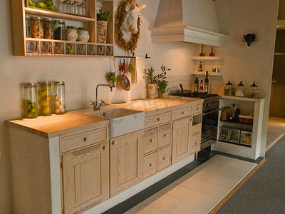 水槽广告摄影照片_现代新古典设计木质乡村厨房