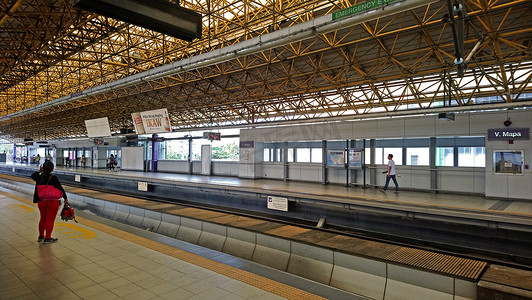 菲律宾马尼拉轻轨2V.Mapa站月台