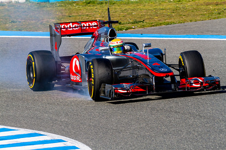 药房易拉宝摄影照片_迈凯伦 F1 车队，刘易斯·汉密尔顿，2012 年