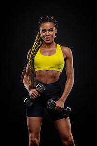 非洲裔美国女运动员健美运动员。