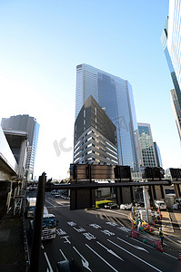 东京新桥 — 11 月 26 日：新桥商业和夜生活区