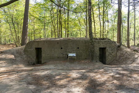 德国 Troepenbunker，或部队地堡，在 mastenbos Kapellen，佛兰德斯战场第一次世界大战纪念的一部分。