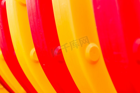 曲线黄色曲线摄影照片_黄色和红色螺旋抽象/黄色和红色螺旋