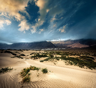 沙漠山地景观