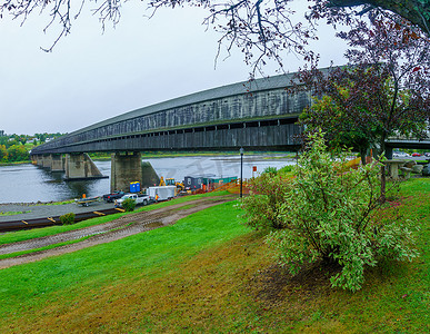世界上最长的有盖桥，位于哈特兰