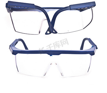 工业防护摄影照片_孤立在白色背景上的防护眼镜