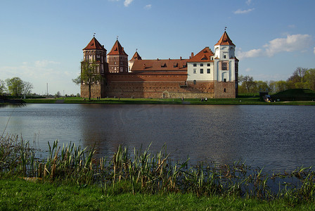米尔城堡建筑群。