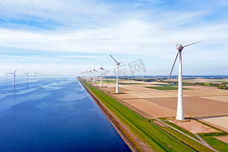 荷兰风力涡轮机农场“Westermeerdijk”的航拍