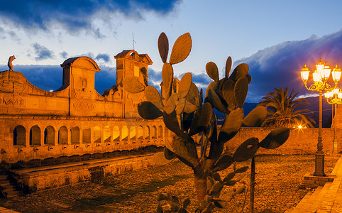 Granfonte, Leonforte 纪念碑