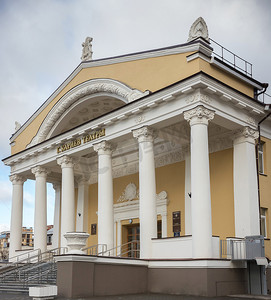 俄罗斯喀山-2018 年 11 月 5 日：G. Kariev 喀山鞑靼青年观众国家剧院。