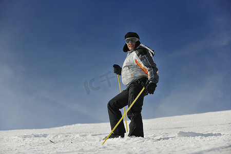 滑雪者免费乘车