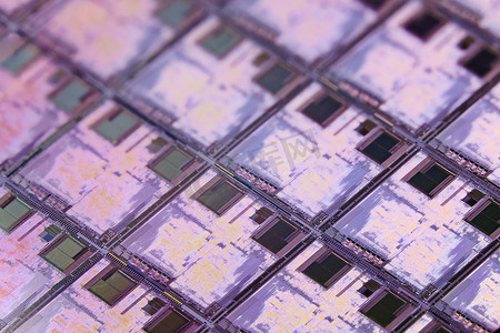 带有微芯片的硅晶片，用于电子产品中，用于制造集成电路。