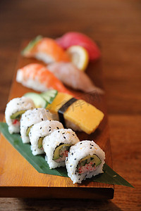 日本料理水彩摄影照片_Maki 卷寿司日本料理