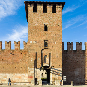 维罗纳 Castelvecchio 城堡的正面